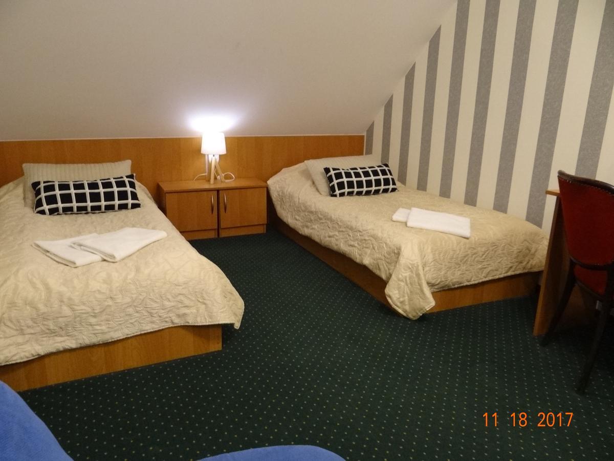 "Arkadia" Bed and Breakfast Ostroleka  Buitenkant foto