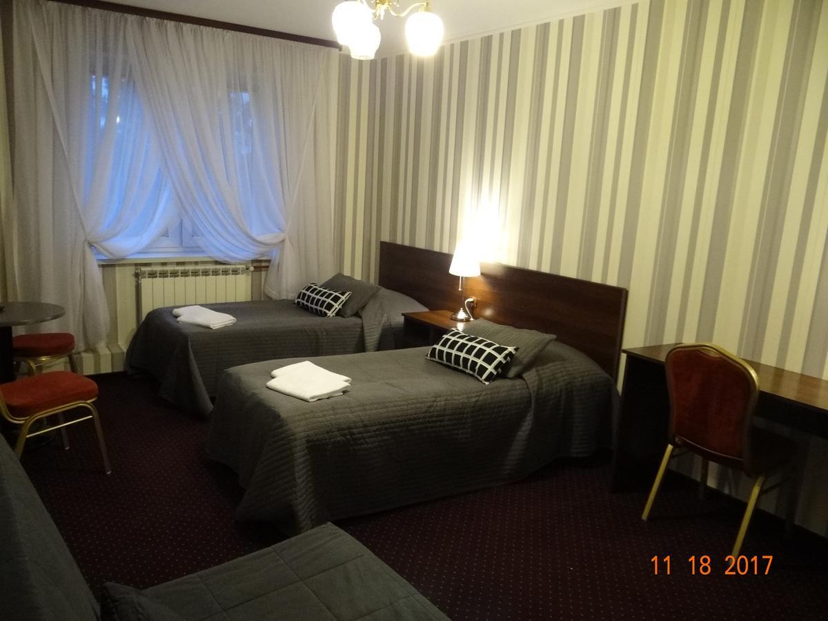"Arkadia" Bed and Breakfast Ostroleka  Buitenkant foto